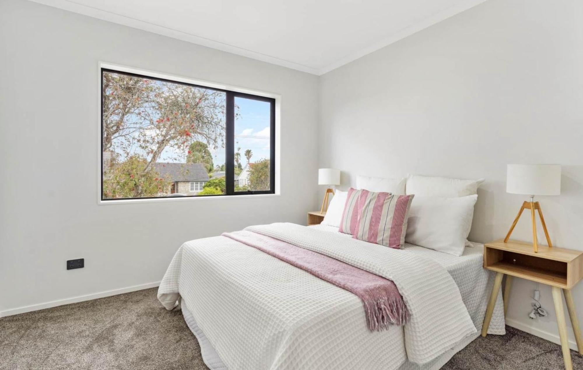 Holiday Home At Huia Road オークランド エクステリア 写真