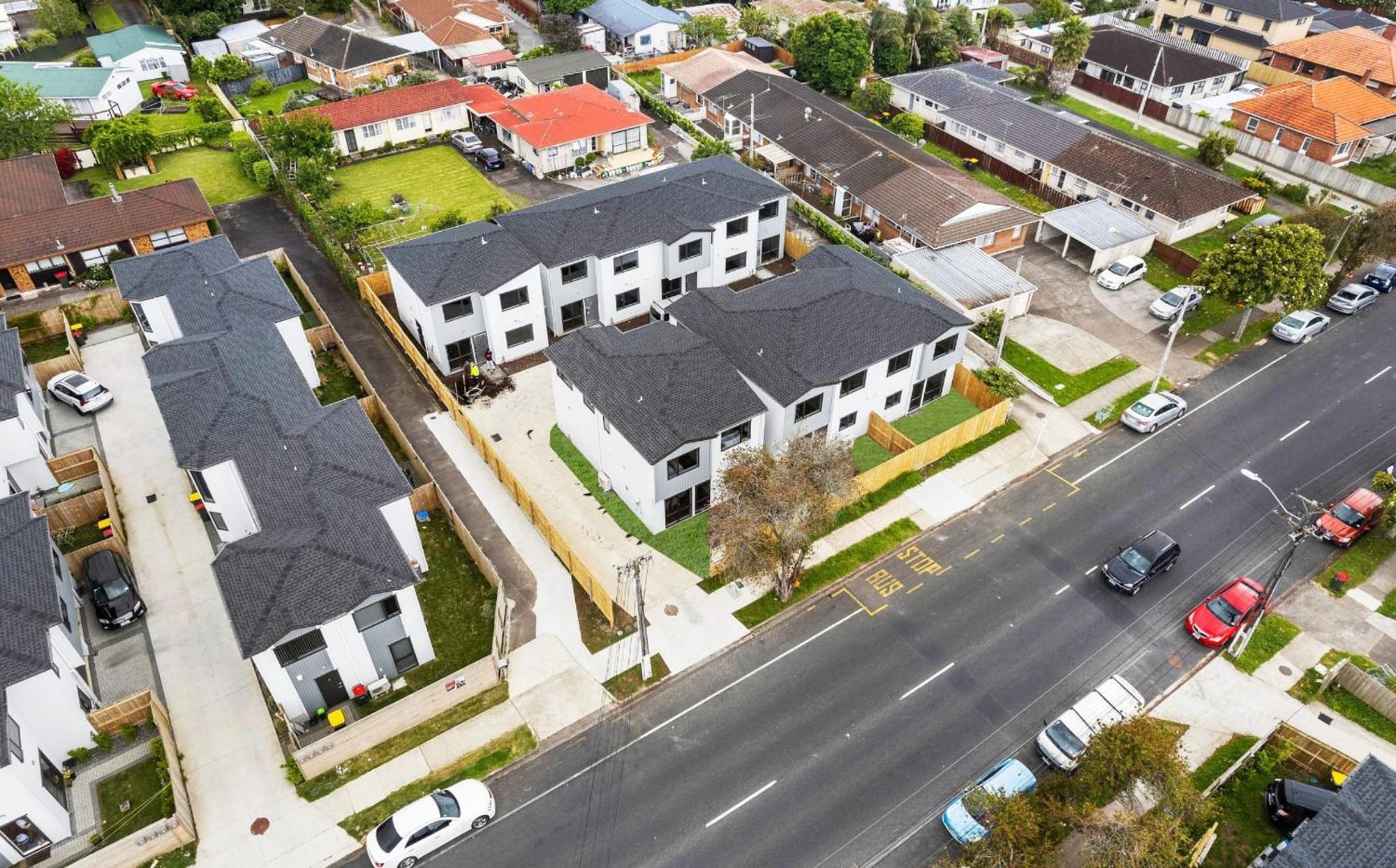 Holiday Home At Huia Road オークランド エクステリア 写真