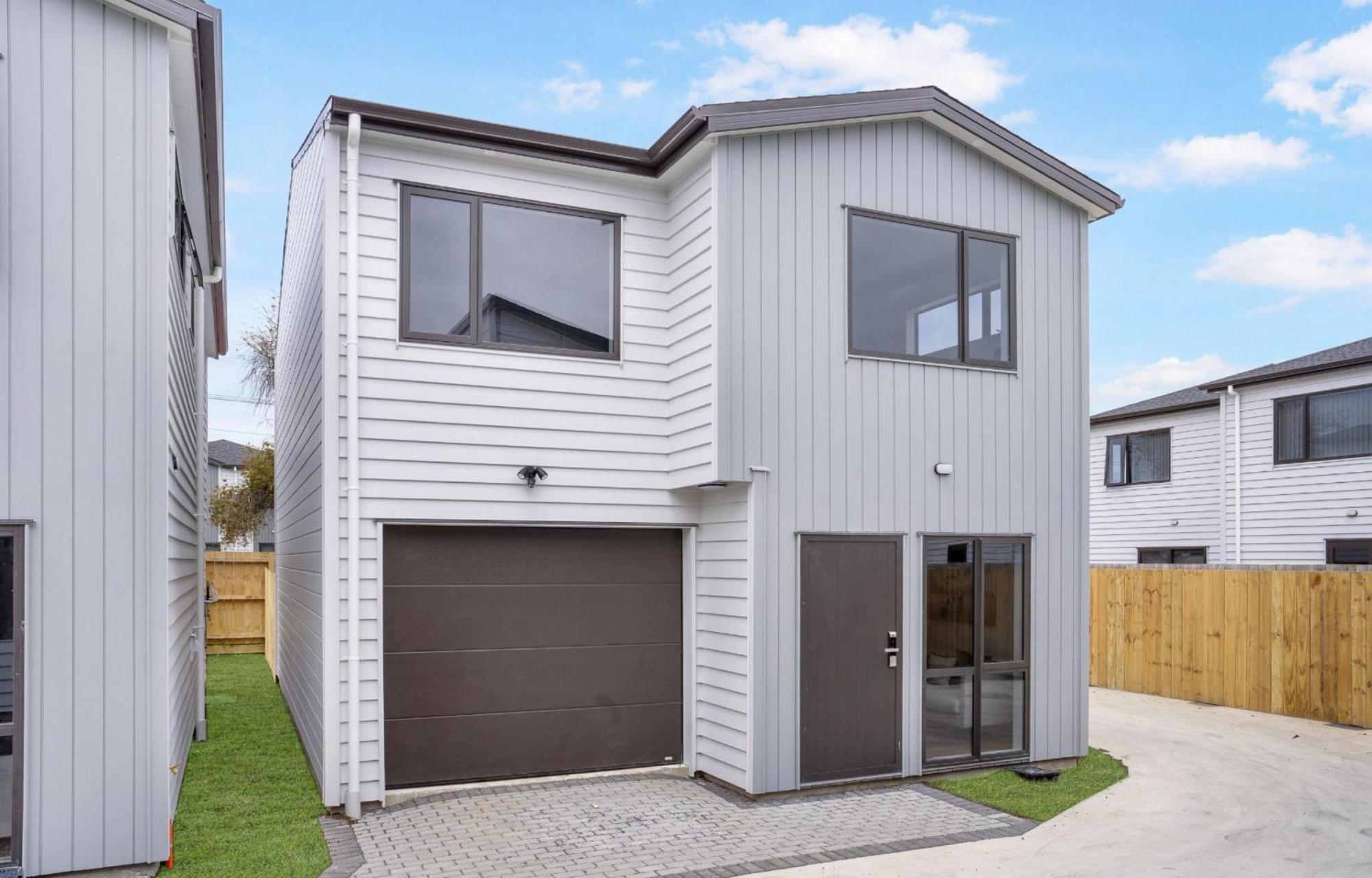 Holiday Home At Huia Road オークランド エクステリア 写真